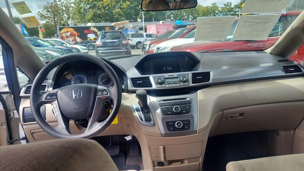 2014 Honda Odyssey Image 11