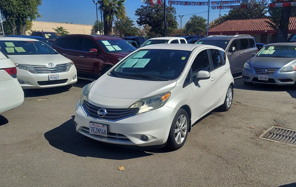 2014 Nissan Versa Image 1