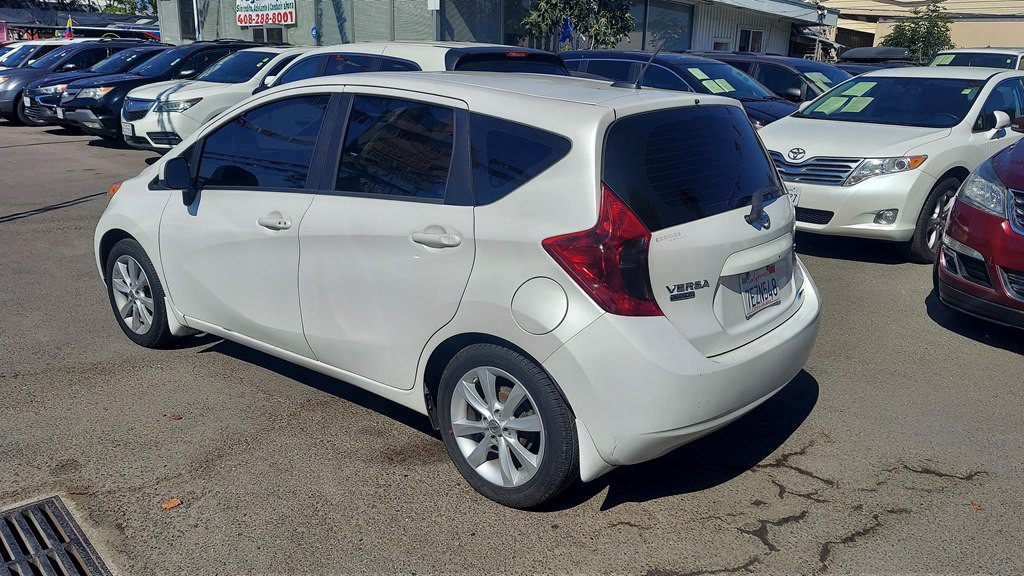 2014 Nissan Versa Image 3