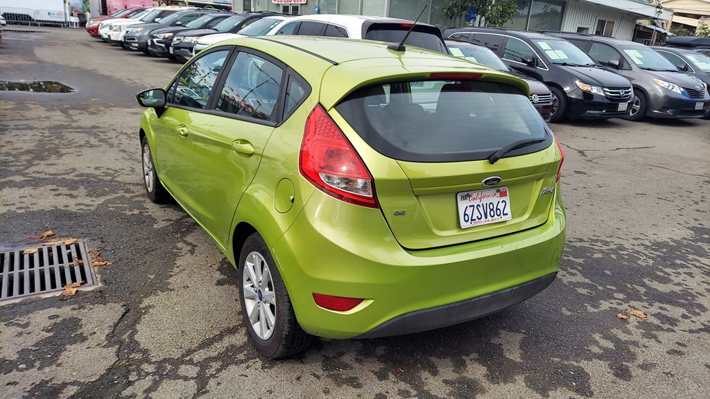 2013 Ford Fiesta Image 3