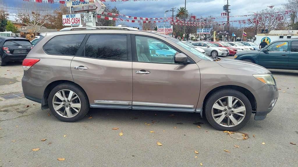 2013 Nissan Pathfinder Image 6