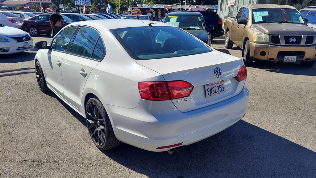 2014 Volkswagen Jetta Image 3