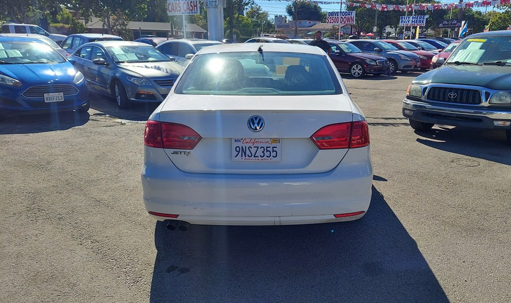 2014 Volkswagen Jetta Image 4