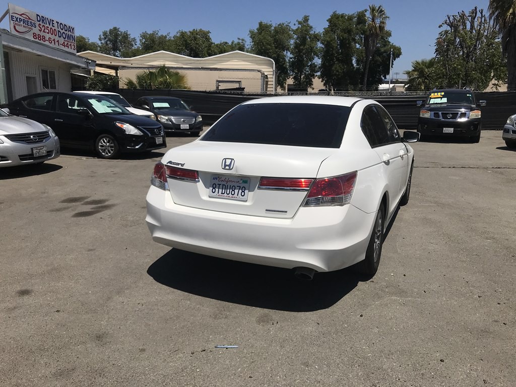 2012 Honda Accord Image 4