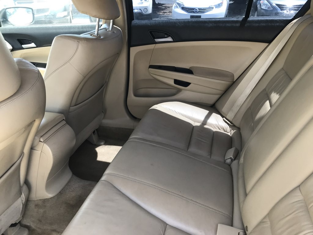 2012 Honda Accord Image 9