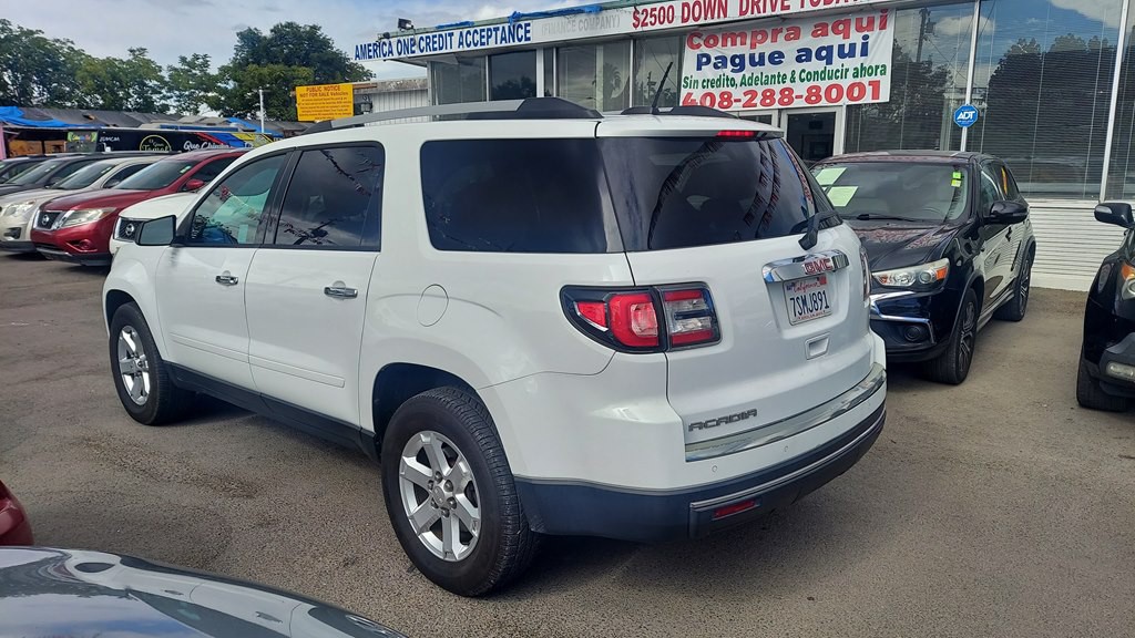 2016 GMC Acadia Image 3