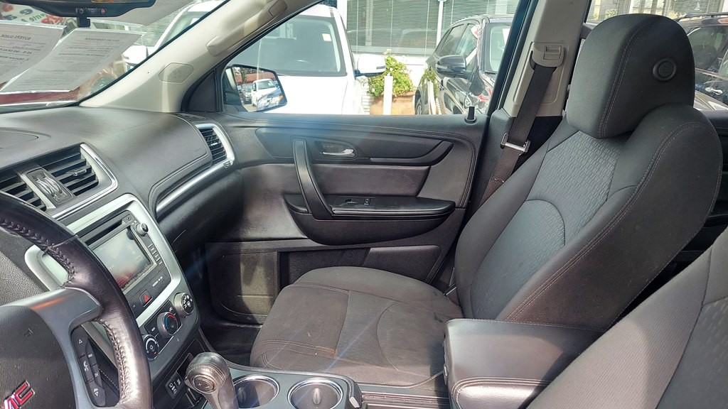 2016 GMC Acadia Image 9