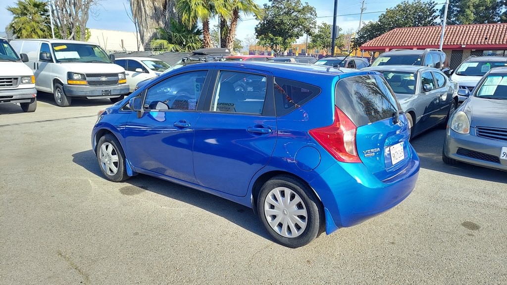 2014 Nissan Versa Image 2