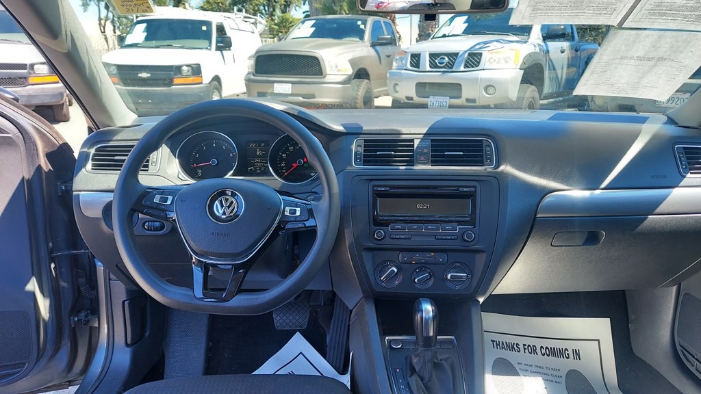 2015 Volkswagen Jetta Image 11