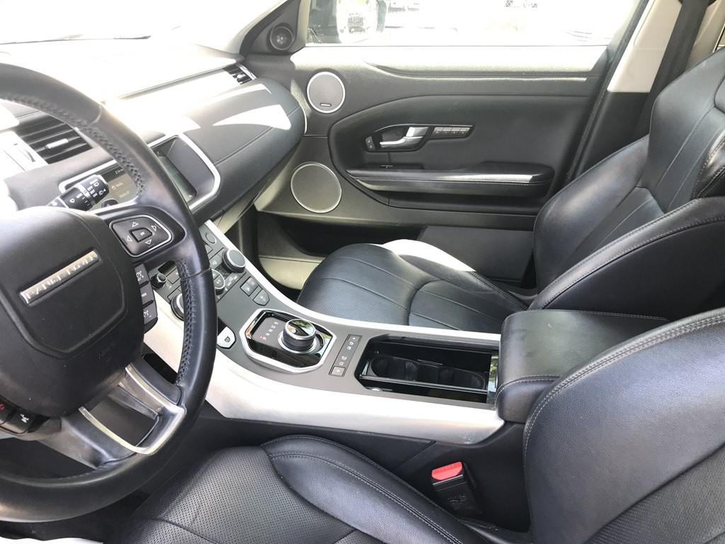 2017 Land Rover Range Rover Evoque Image 8