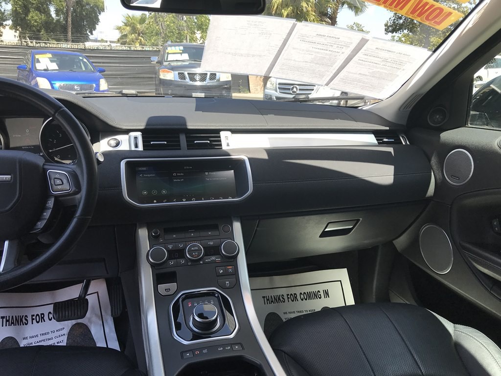 2017 Land Rover Range Rover Evoque Image 11