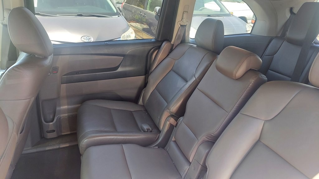 2016 Honda Odyssey Image 8