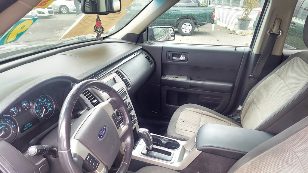 2009 Ford Flex Image 8