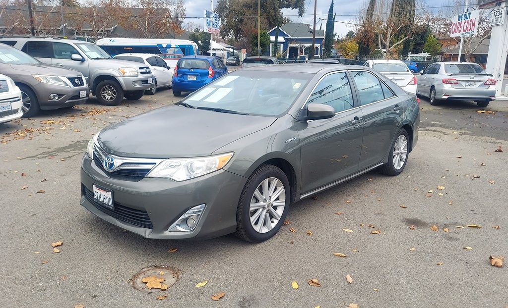 2012 Toyota Camry Image 1