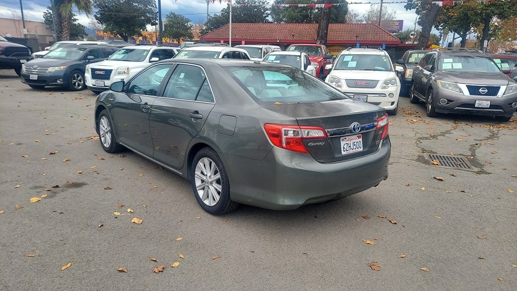 2012 Toyota Camry Image 3