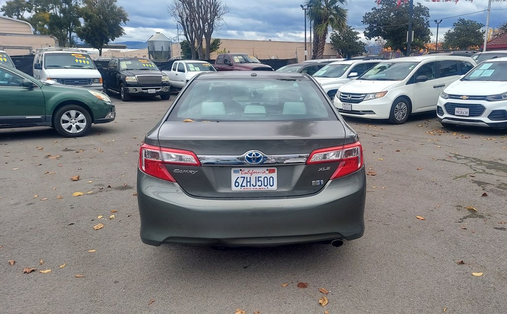 2012 Toyota Camry Image 4