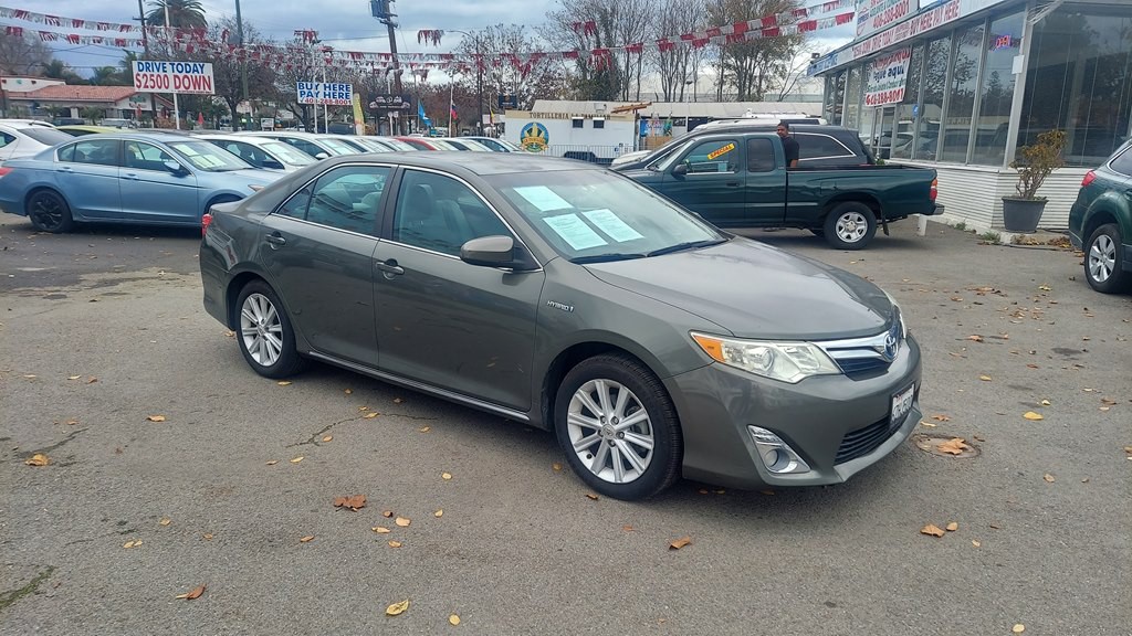 2012 Toyota Camry Image 7
