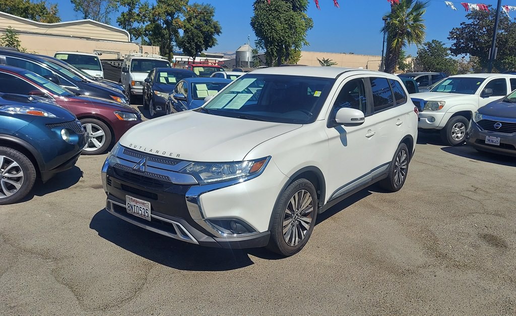 2019 Mitsubishi Outlander Image 1