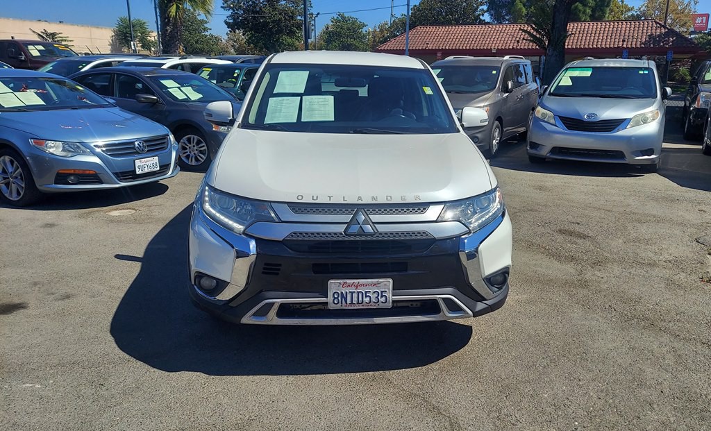 2019 Mitsubishi Outlander Image 8