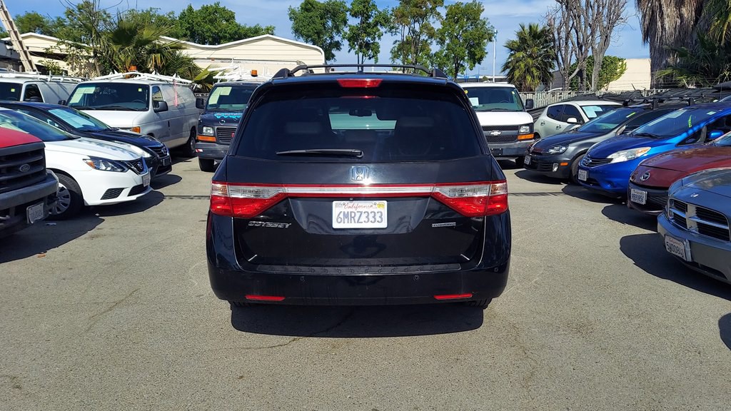 2011 Honda Odyssey Image 4