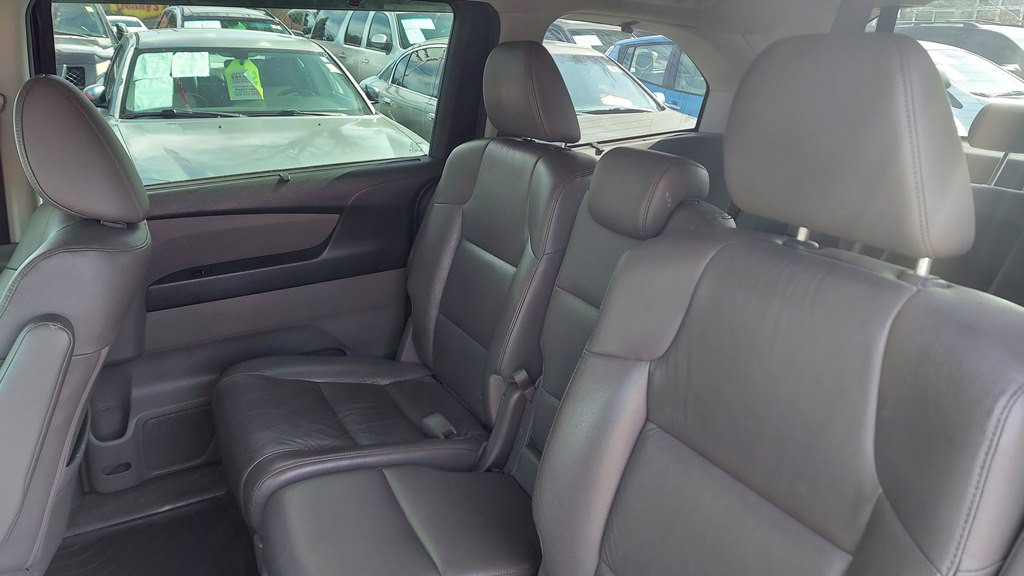 2011 Honda Odyssey Image 8