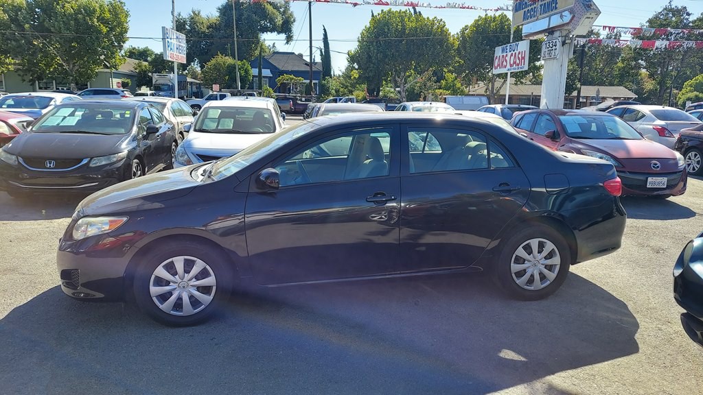 2009 Toyota Corolla Image 2