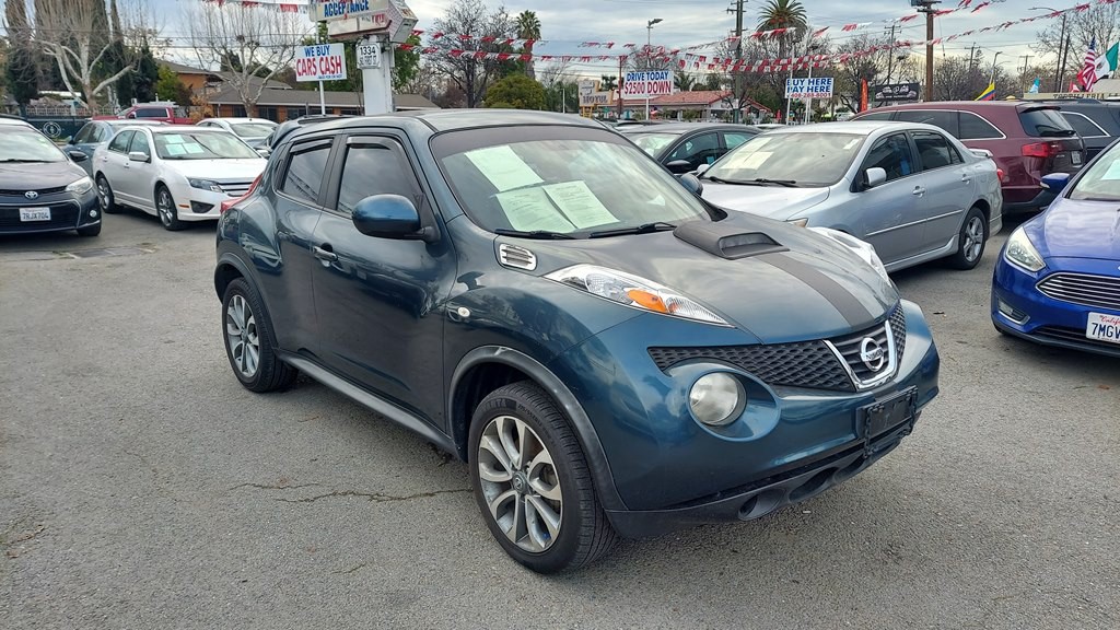 2011 Nissan Juke Image 2