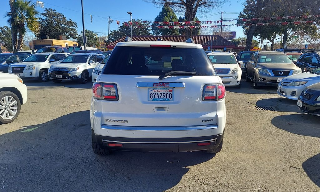 2016 GMC Acadia Image 4