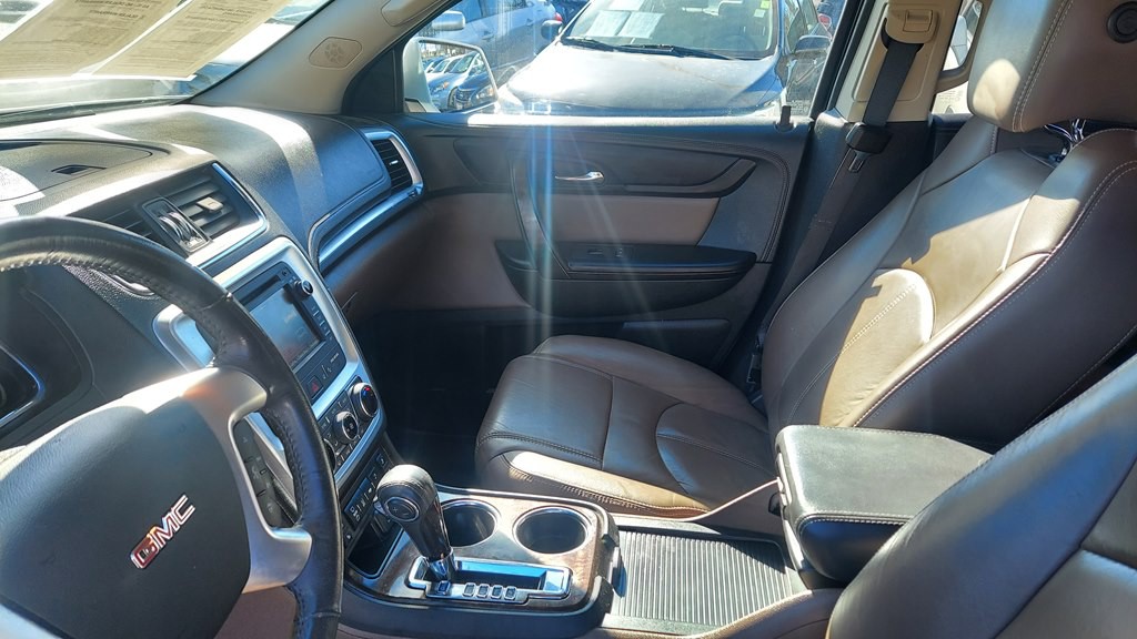 2016 GMC Acadia Image 8