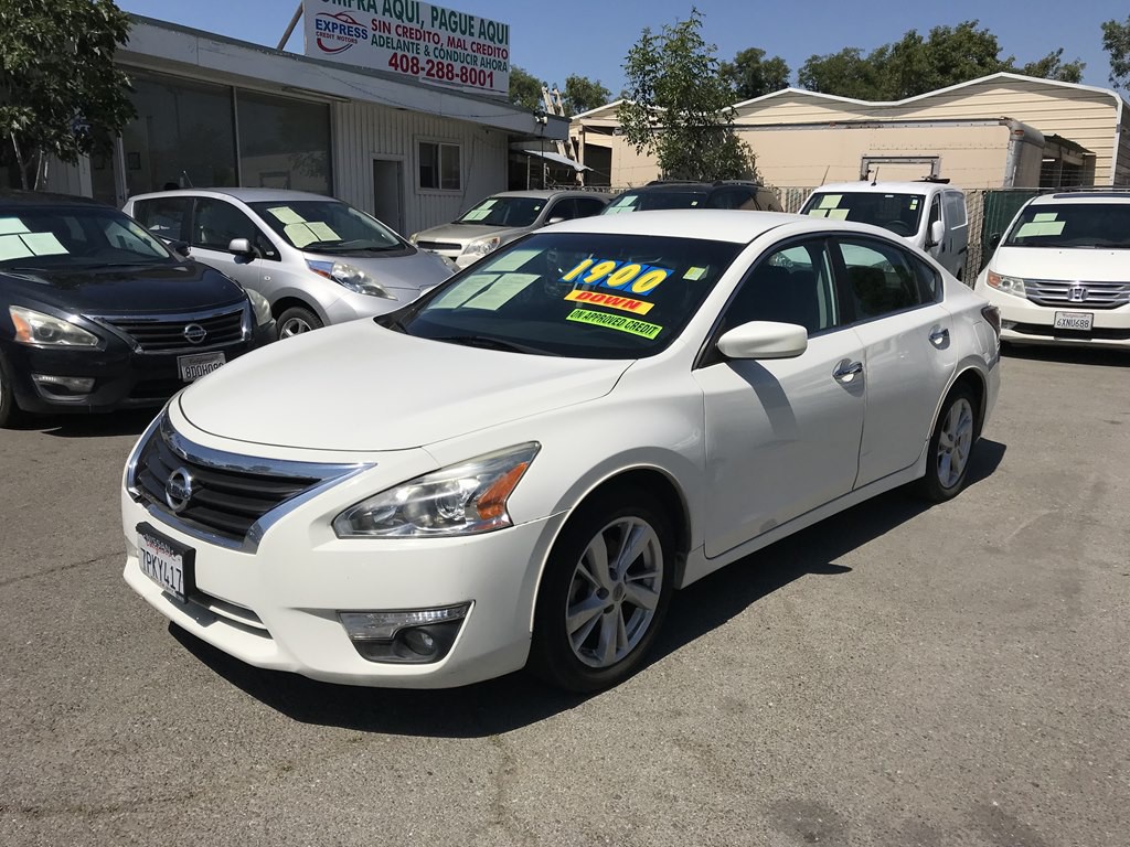 2015 Nissan Altima Image 1