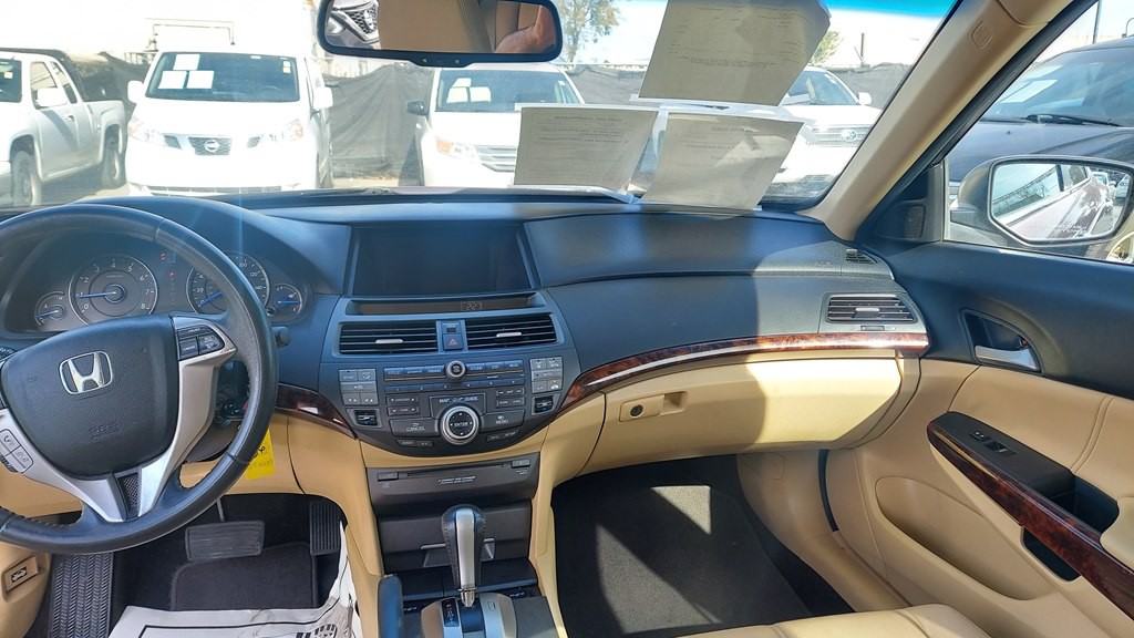 2012 Honda Crosstour Image 8