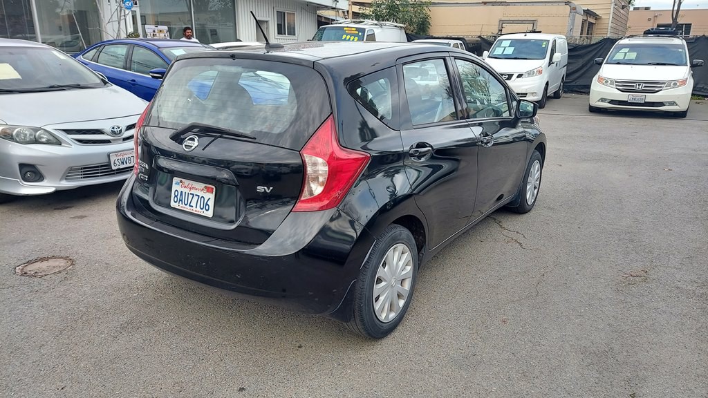 2016 Nissan Versa Image 3