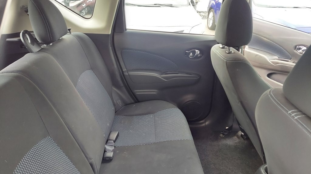 2016 Nissan Versa Image 6