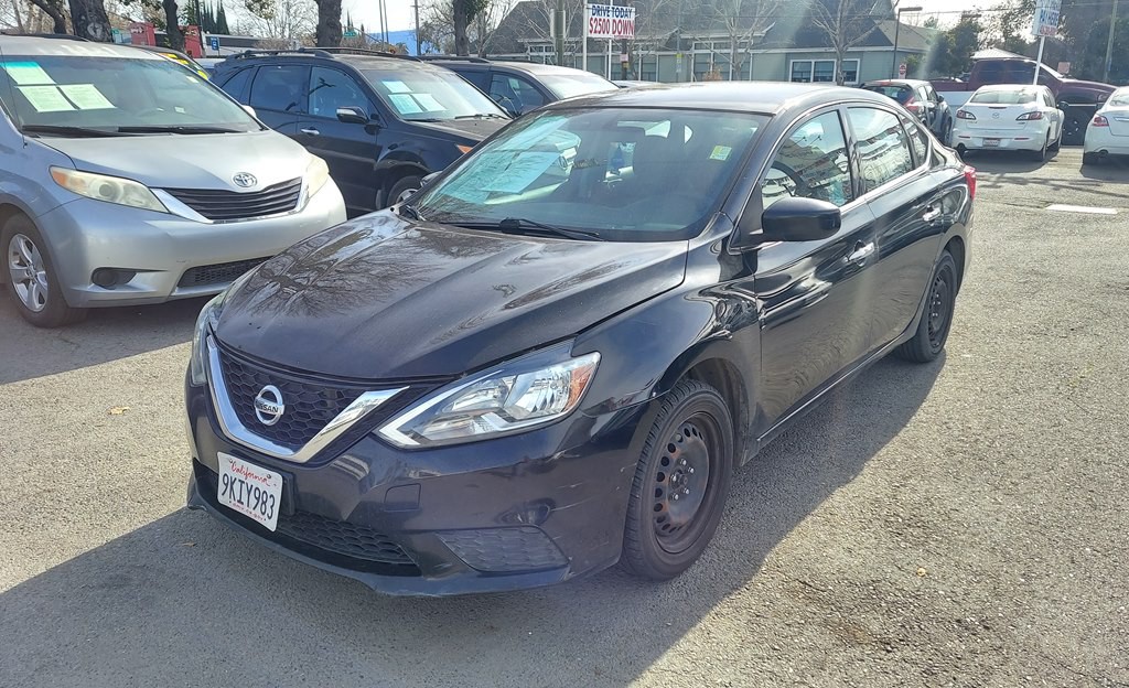 2017 Nissan Sentra Image 1