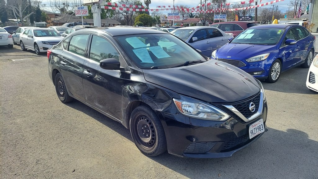 2017 Nissan Sentra Image 2