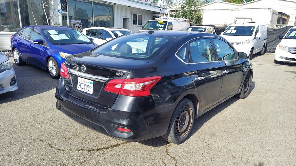 2017 Nissan Sentra Image 3