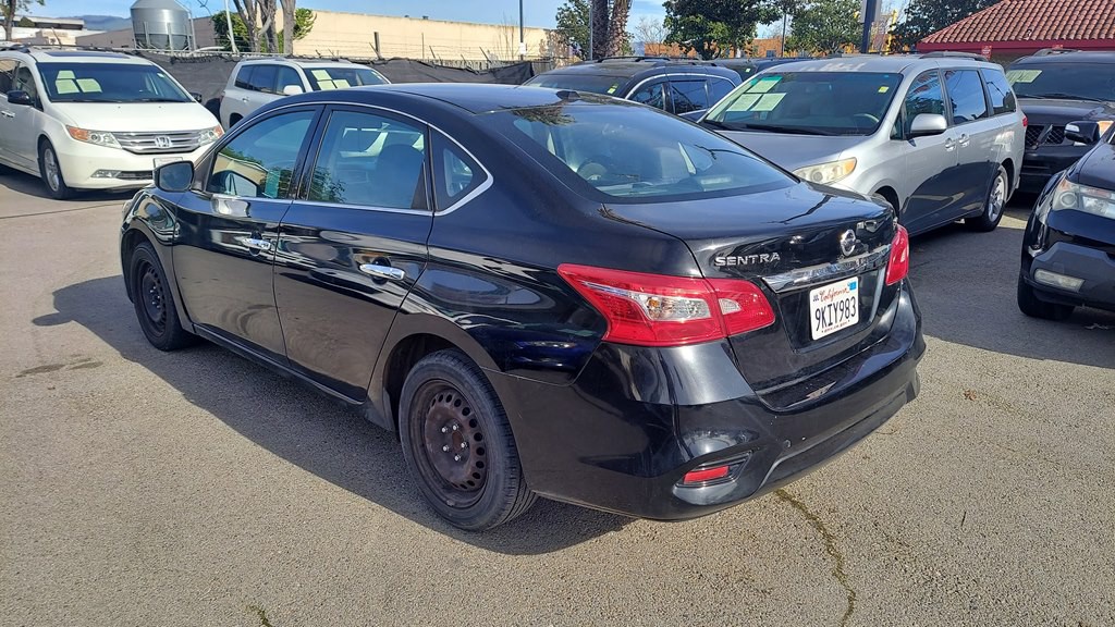 2017 Nissan Sentra Image 4
