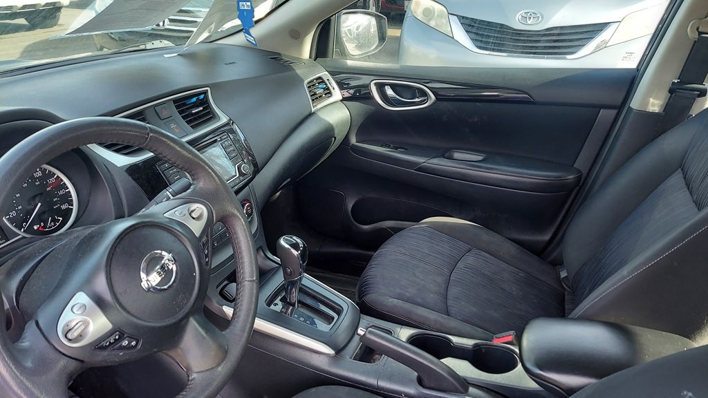 2017 Nissan Sentra Image 5