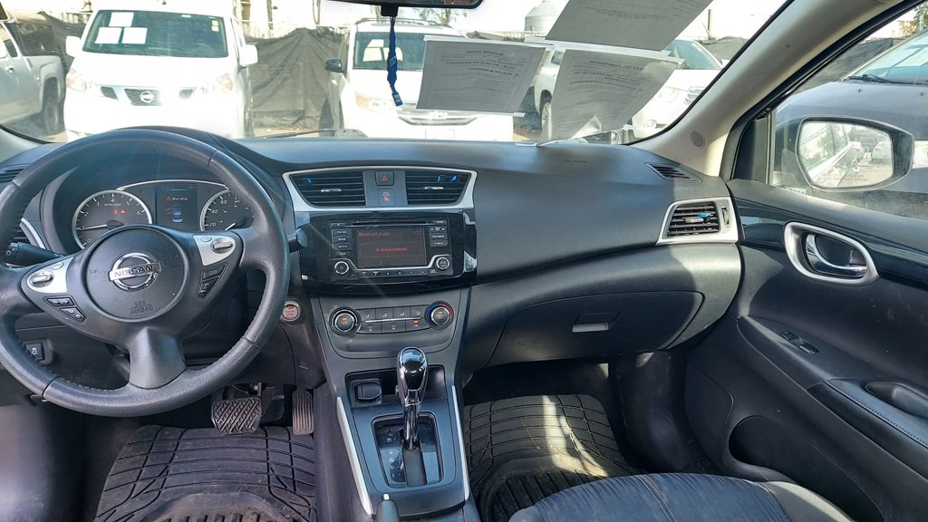 2017 Nissan Sentra Image 8