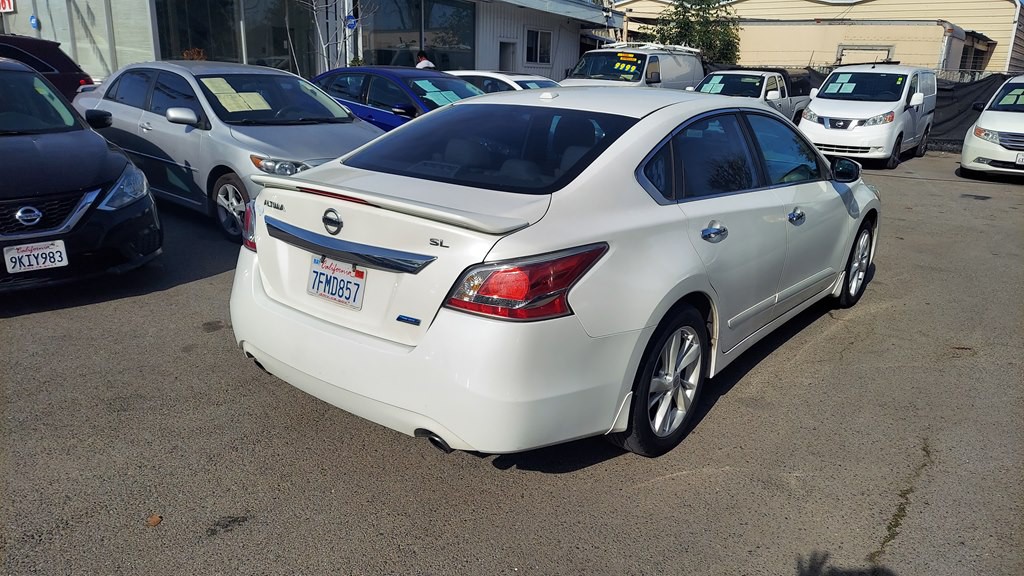 2014 Nissan Altima Image 3