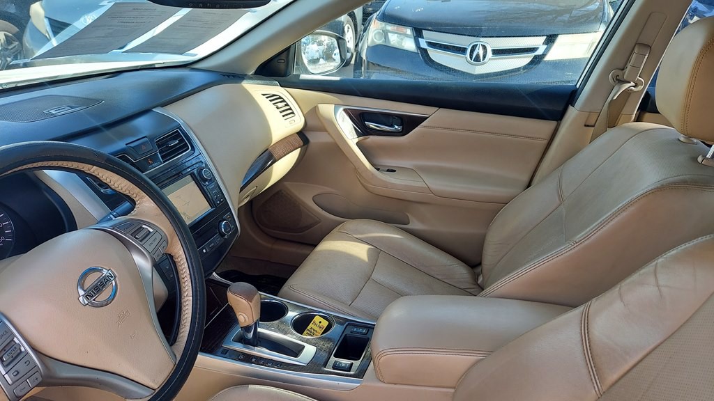 2014 Nissan Altima Image 5