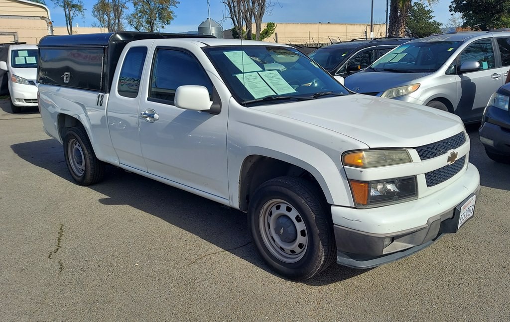 2011 Chevrolet Colorado Image 2