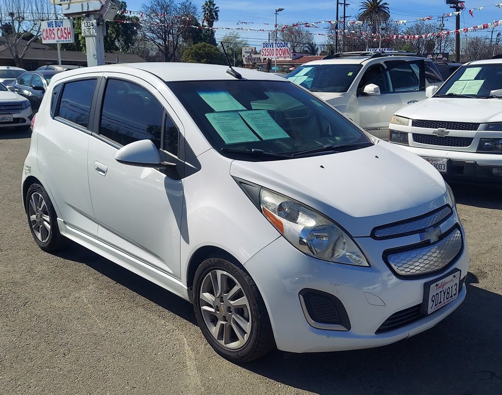 2014 Chevrolet Spark Image 2