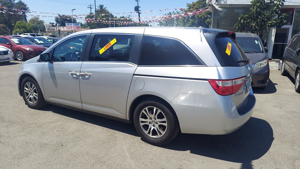 2012 Honda Odyssey Image 3