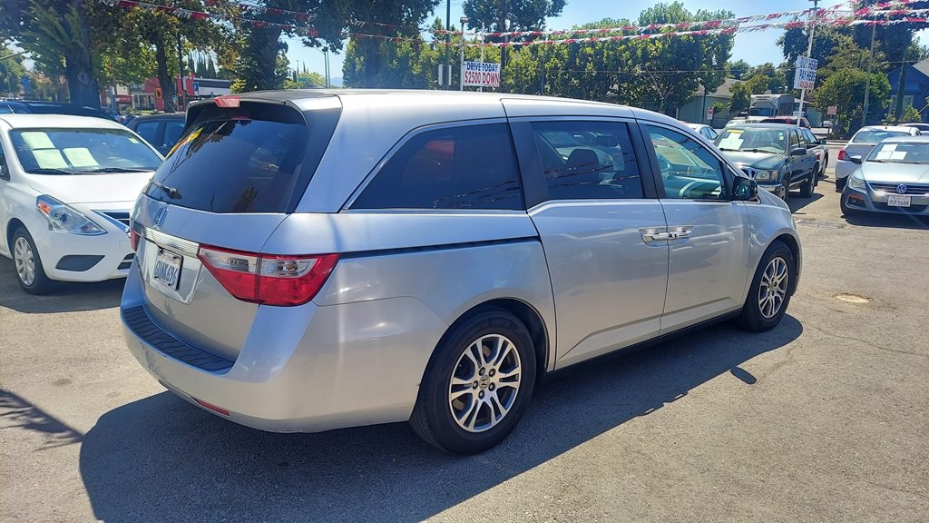2012 Honda Odyssey Image 5