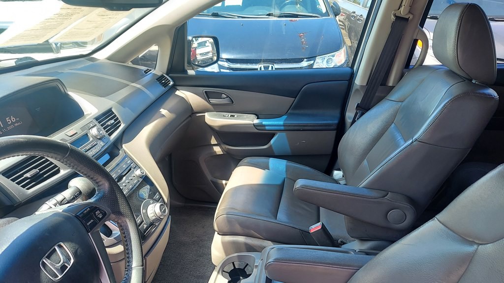2012 Honda Odyssey Image 8