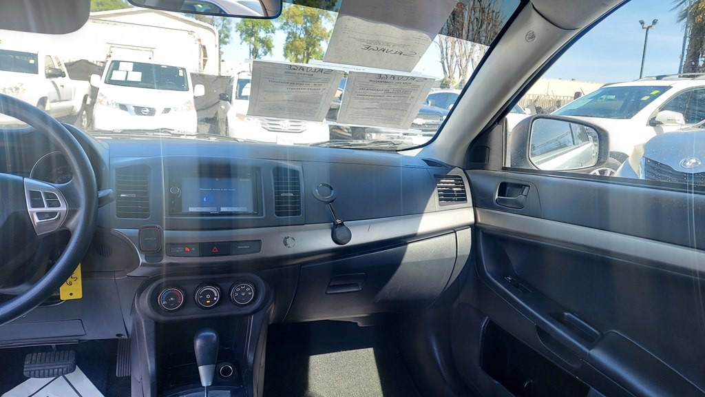 2015 Mitsubishi Lancer Image 8