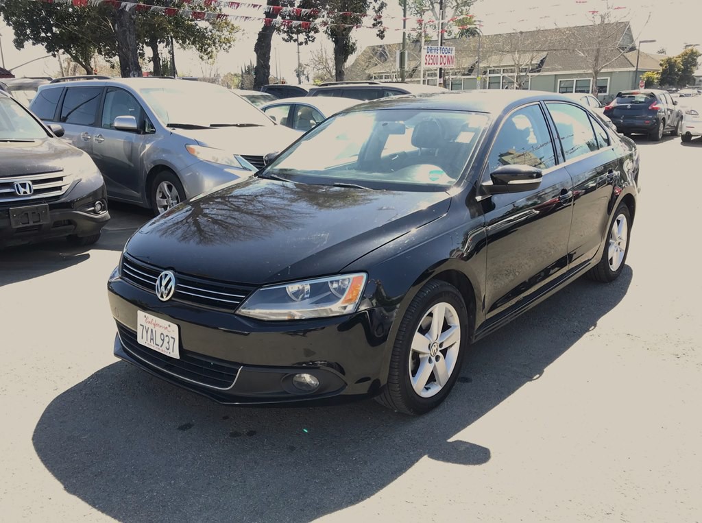2012 Volkswagen Jetta Image 1