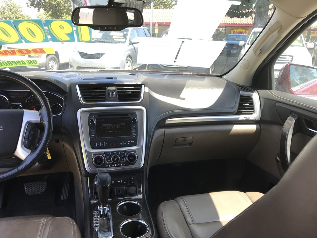 2015 GMC Acadia Image 9