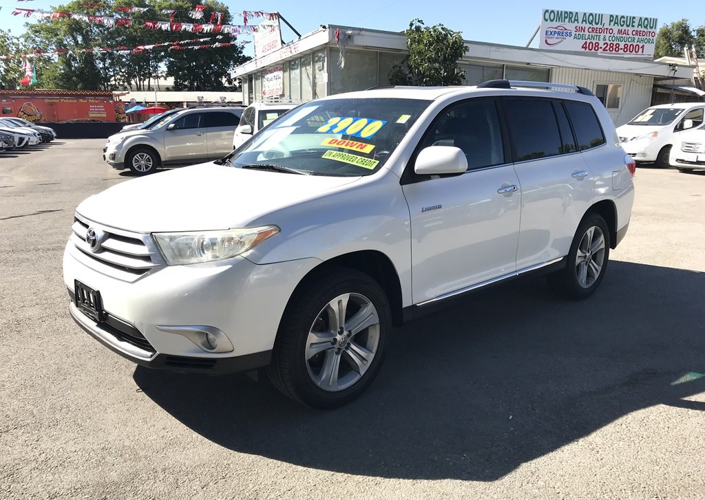 2013 Toyota Highlander Image 1